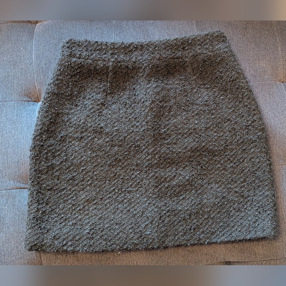 Black Boucle Wool Mix Skirt - XS (3 @ 20$ Bundle)